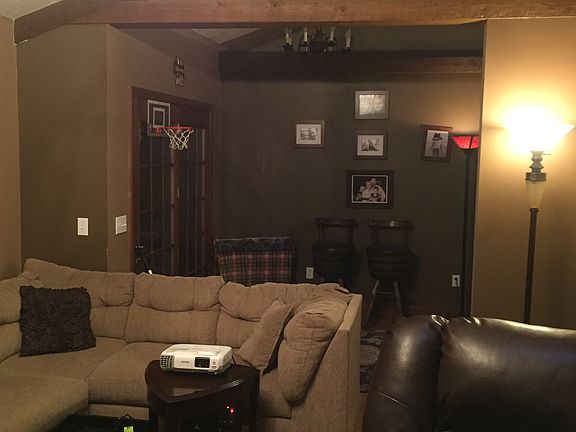 3rd image of 212 Nesbitt St