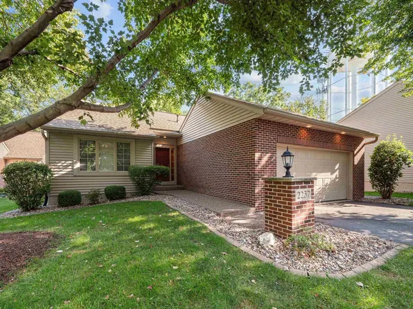 2237 31st Ave #2, Rock Island, IL 61201