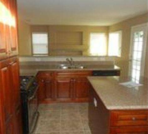 5th image of 42837 Acacia Ave