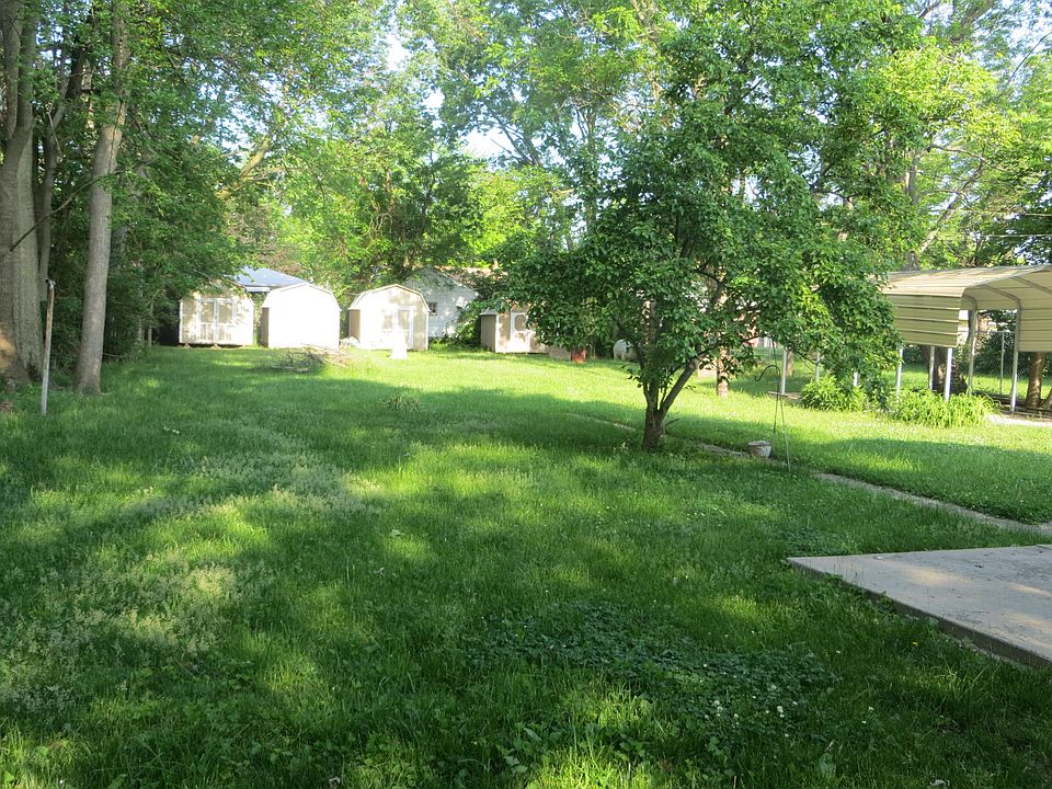 2nd image of 1416 Sharon Ave