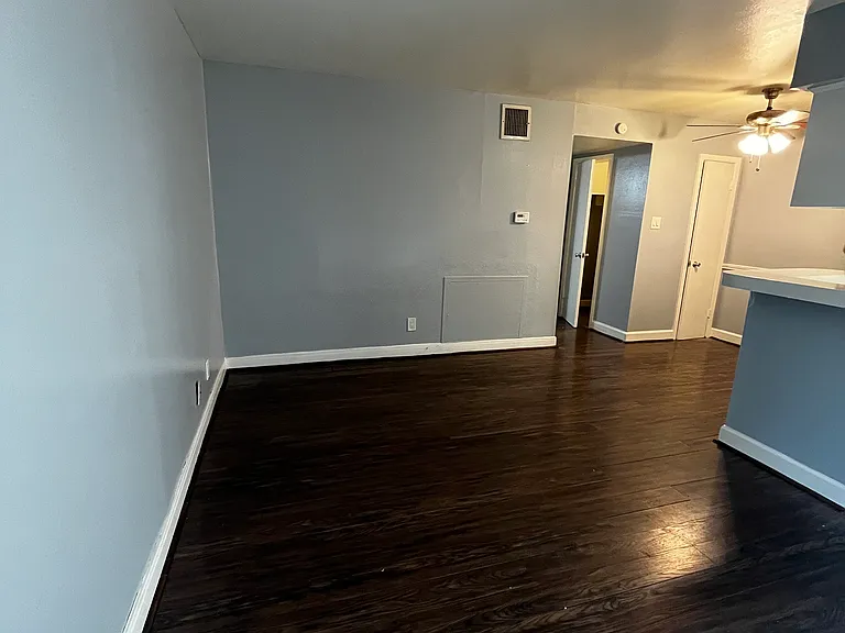 2116 Lexington St #1 — Photo 4