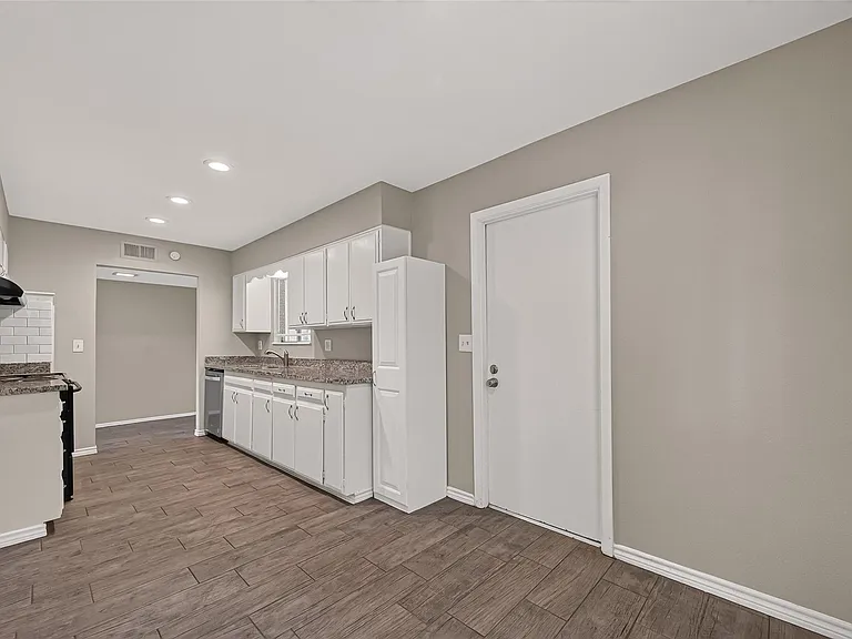 1715 Ramada Dr — Photo 11