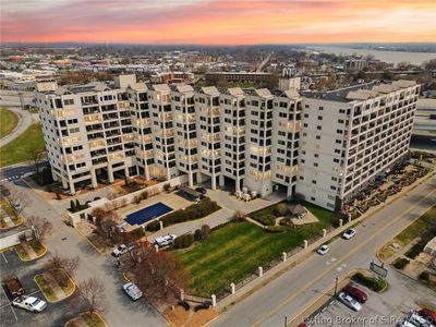 1 Riverpointe Plaza #406, Jeffersonville, IN, 47130