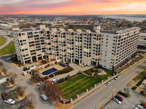 1 Riverpointe Plaza #406, Jeffersonville, IN 47130