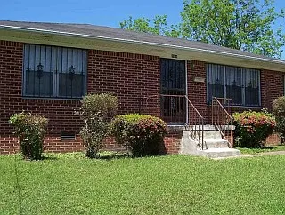 3068 W Jackson St — Photo 1