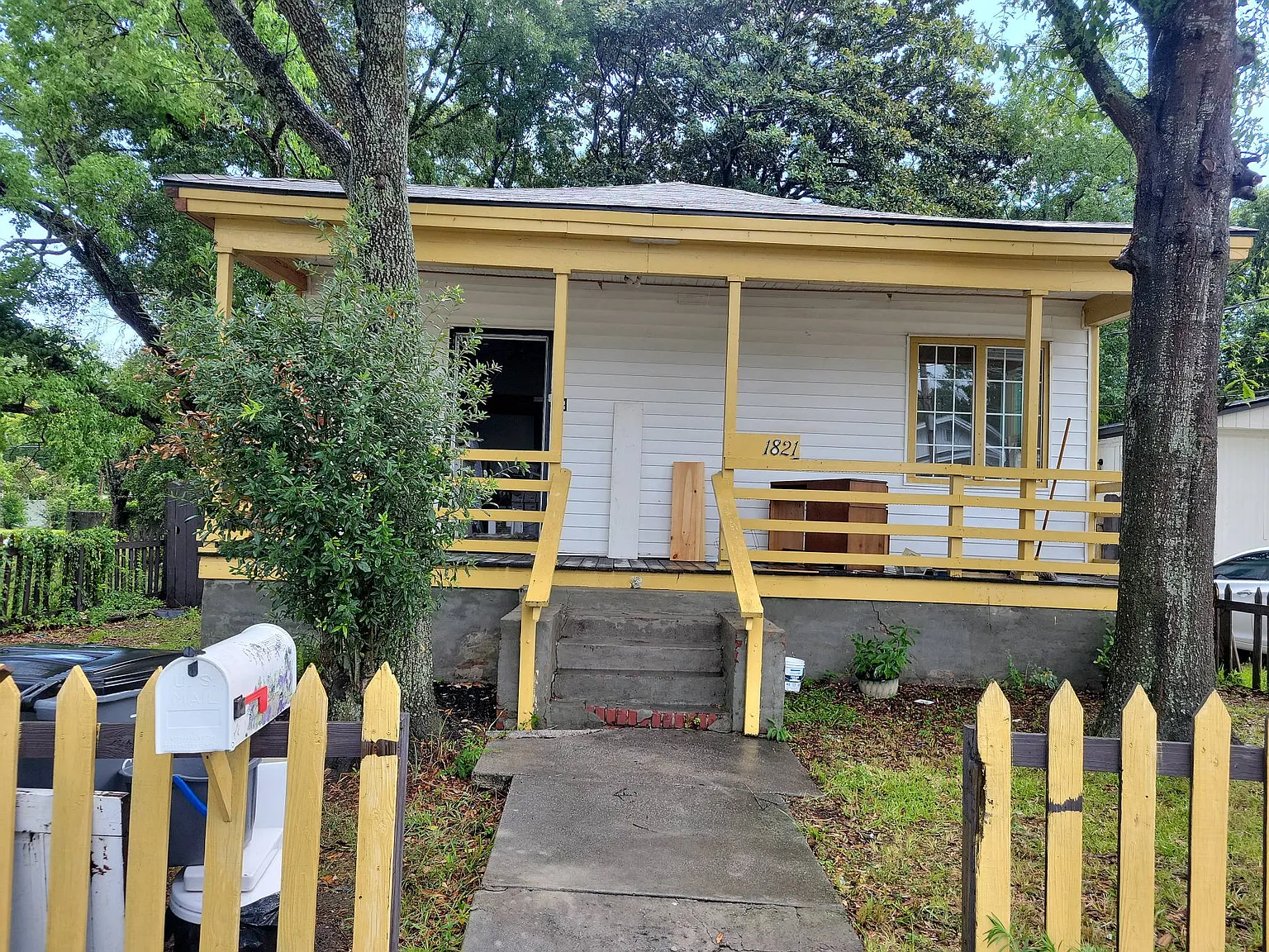 1821 Carlton St - 1 — Photo 1