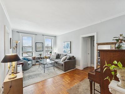 12 Hempstead Ave APT 3B, Rockville Centre, NY, 11570