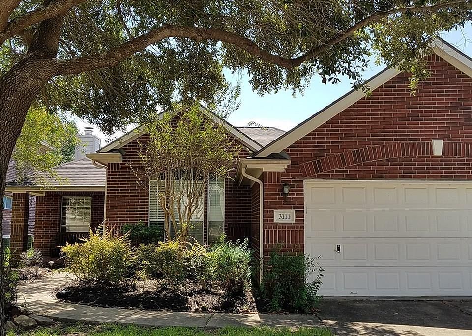 1st image of 3111 Stratford Pointe Dr