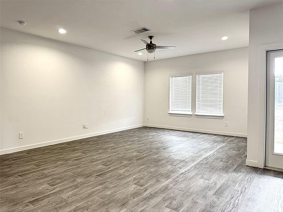 5th image of 14211 Black Canyon Ln