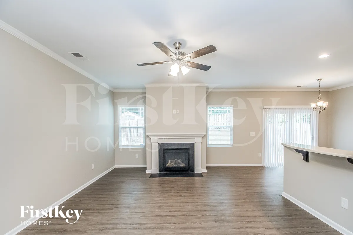 Building Photo - 2055 Tanners Mill Dr