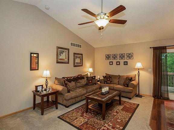 2nd image of 20 Augusta Ct