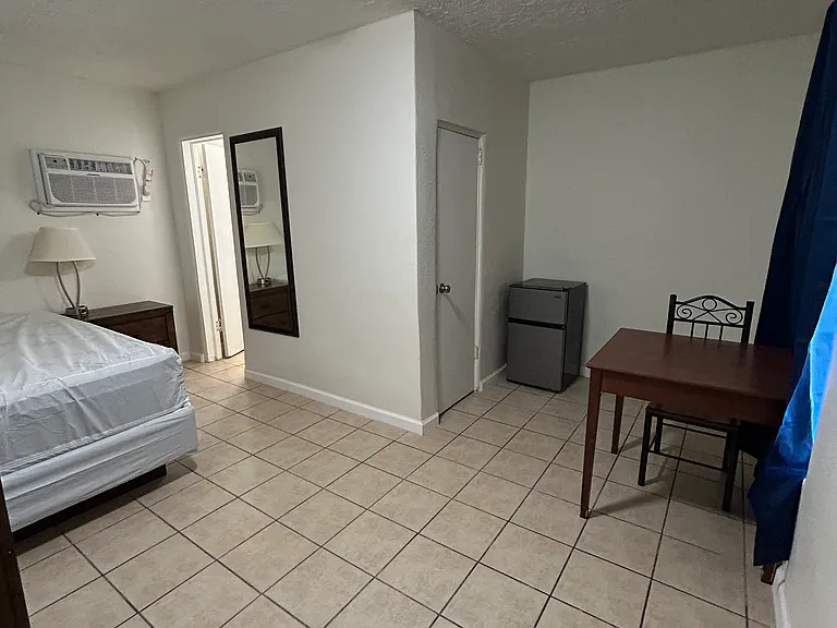 1302 N Date St #32 — Photo 3