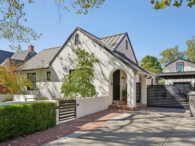 2871 3rd Ave, Sacramento, CA, 95818