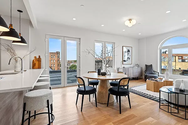 1105 Cortelyou Road #PHA