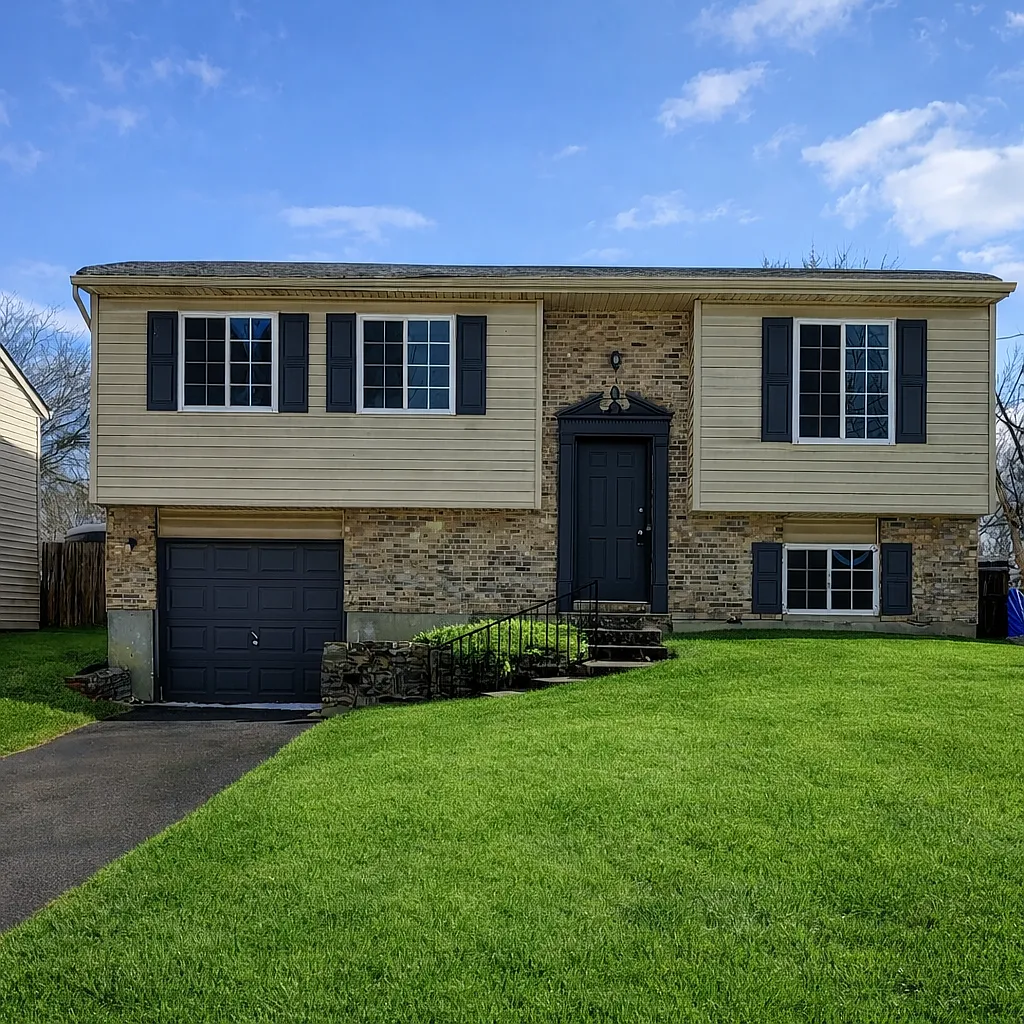 375 Stallworth Ct photo 1