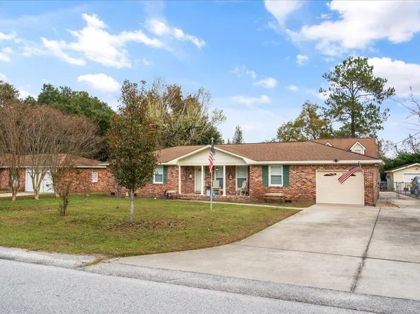 6004 Rembert Dr, Hanahan, SC 29410