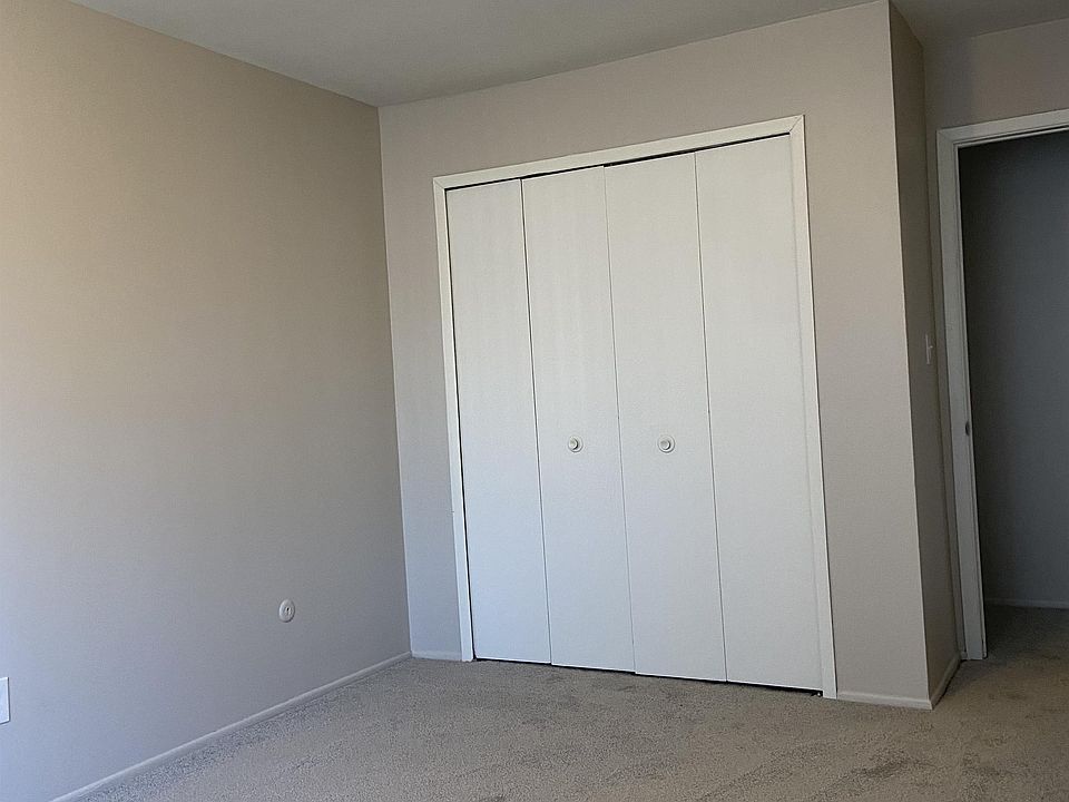 2nd image of 249 Chestnut St #205