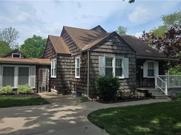 7800 Hardy St, Overland Park, KS 66204