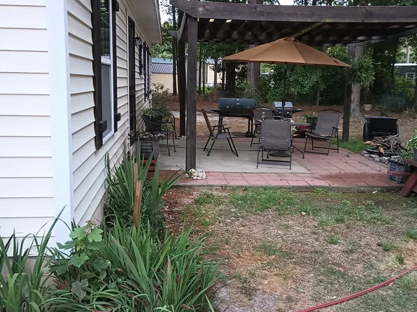 2233 Bracey Ave, Darlington, SC 29532