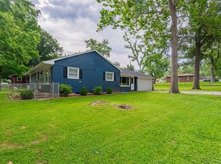 1745 W Melrose Ct, Decatur, IL 62526