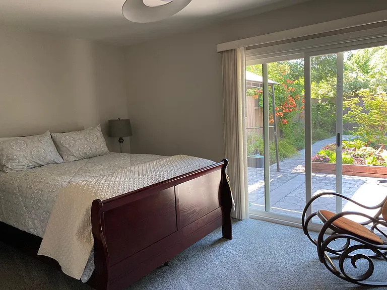 3408 Seabright Ave — Photo 10