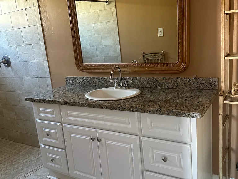 13622 Olympus Dr — Photo 2