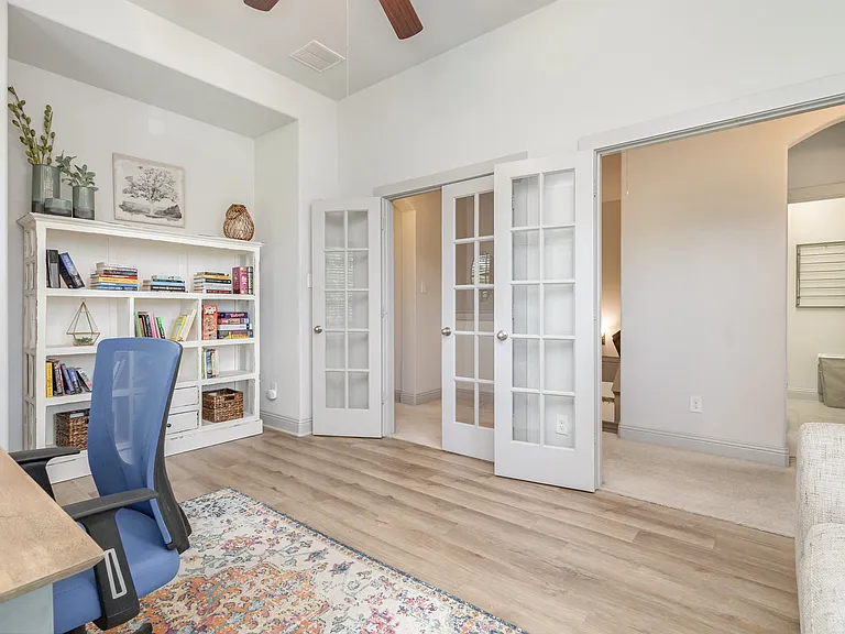 1001 Brook Forest Ln — Photo 9