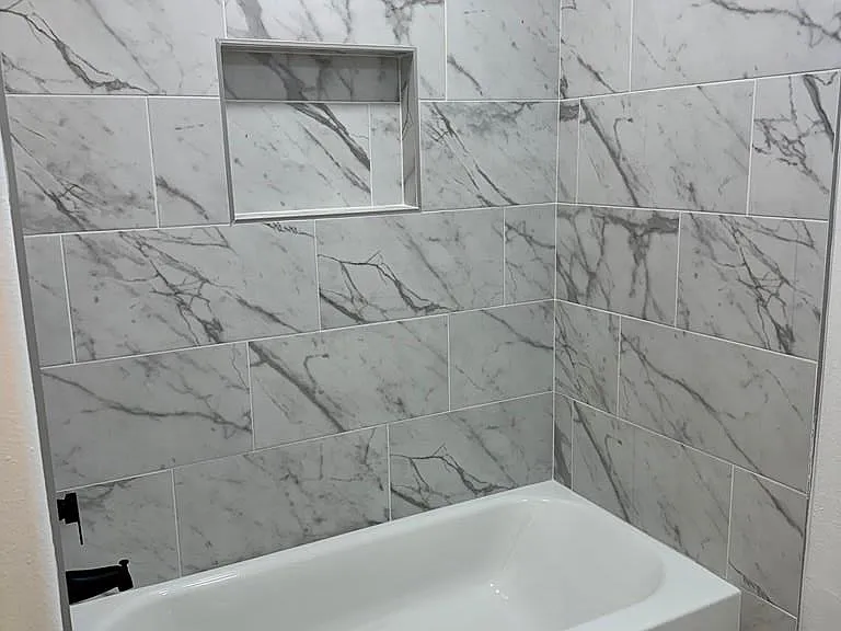 2522 Country Dr N — Photo 20