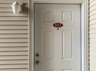 3013 Rudder Ln APT 102, Bloomington, IL 61704