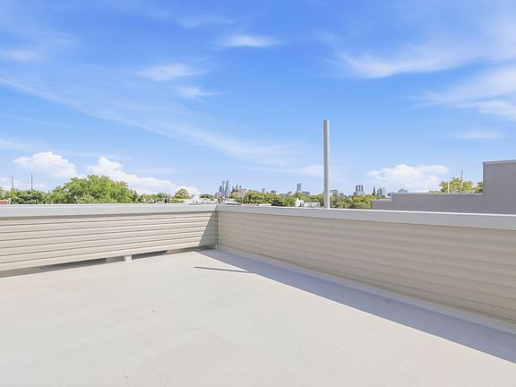 4th image of 950 N 43rd St #3