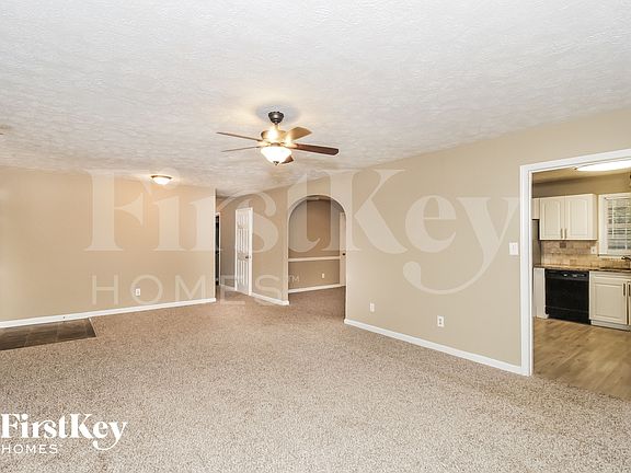 4th image of 372 Teague Dr NW