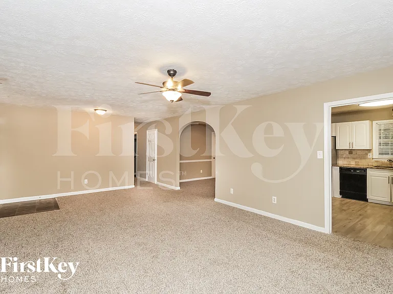 372 Teague Dr NW — Photo 4