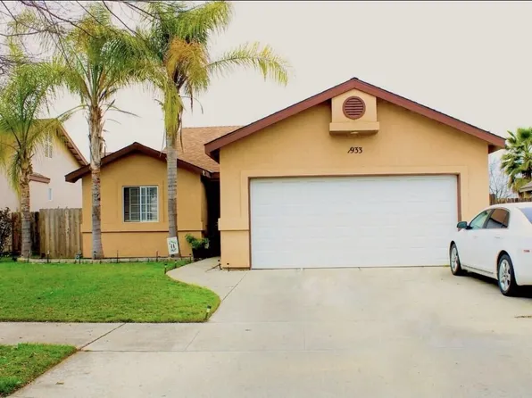 1933 N Virginia Ave Avenue, Farmersville, CA 93223