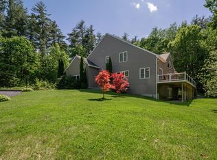 47 Trolley Car Ln, Londonderry, NH 03053