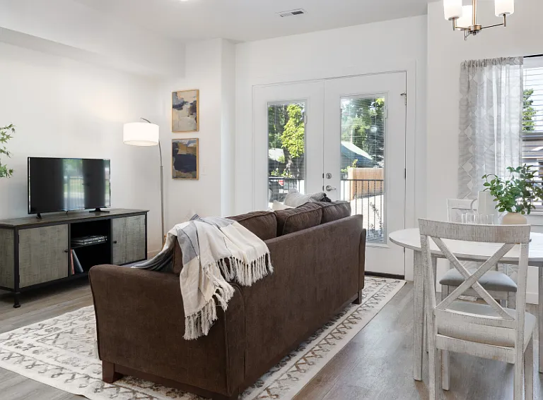 Broadstone Townhomes — Photo 12