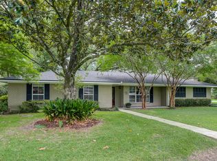 100 Ruth Dr, Lafayette, LA 70506