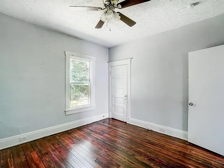 5128 Blaesi St — Photo 18