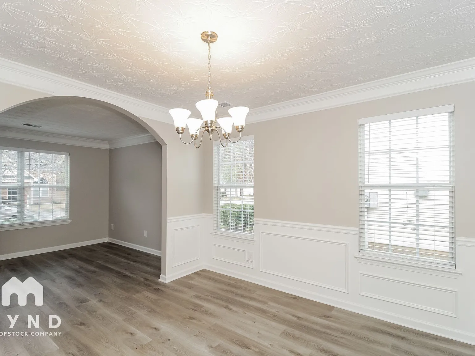 3 bed, 2.5 bath, 2218 sqft, $2,315 — Photo 4