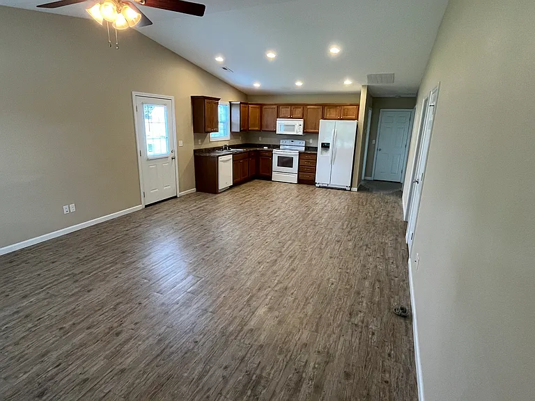11102 Blandville Rd #11120 — Photo 1