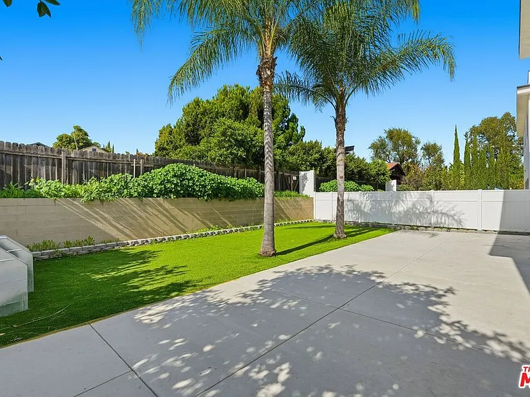 6717 Sunnyslope Ave — Photo 46