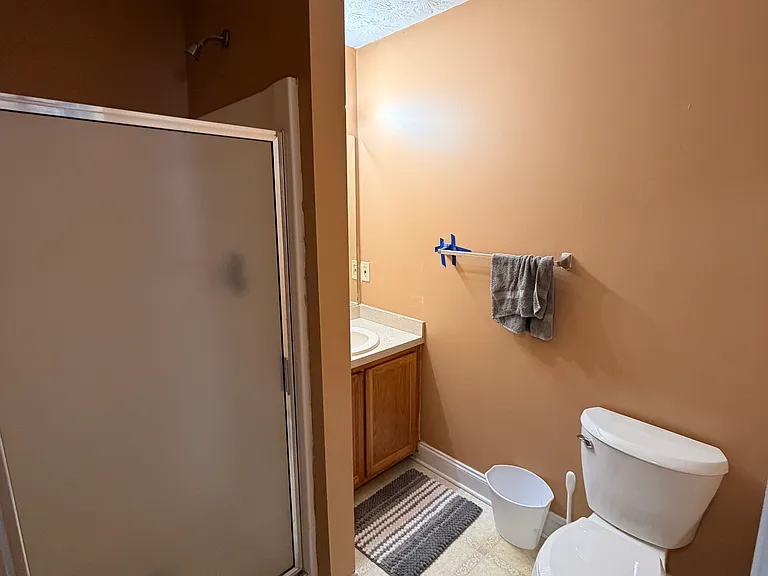 147 Westchester Cir — Photo 5