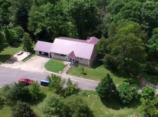 525 Marion Fudge Rd, Columbia, KY 42728