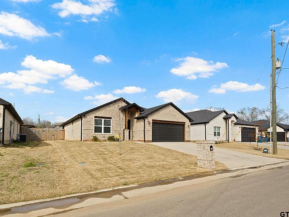 2nd image of 103 Saint James St