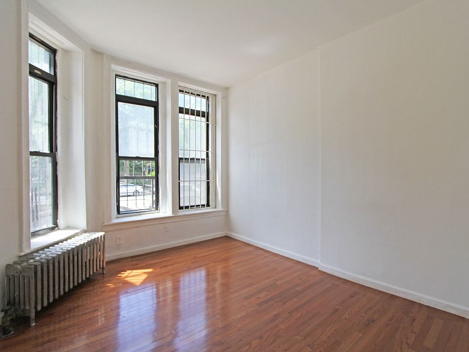 1st image of 446 Saint Nicholas Ave #1