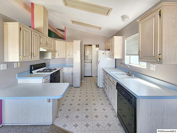 5th image of 2458 N 9th St #B-7