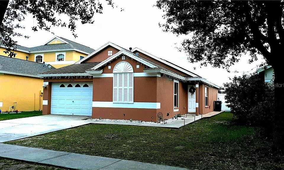 1st image of 10506 Lakeside Vista Dr