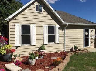 704 2nd Ave E, Williston, ND 58801