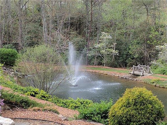 5th image of 3 Deer Horn Cir