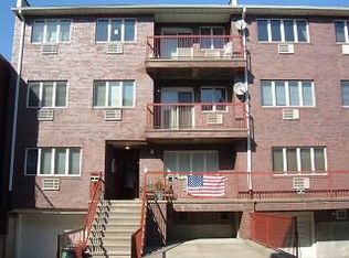 341 92nd St APT 2A, Brooklyn, NY 11209
