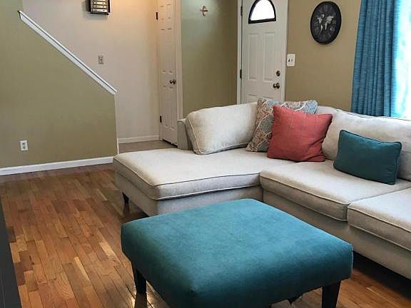 5th image of 2114 Meadowlawn Dr